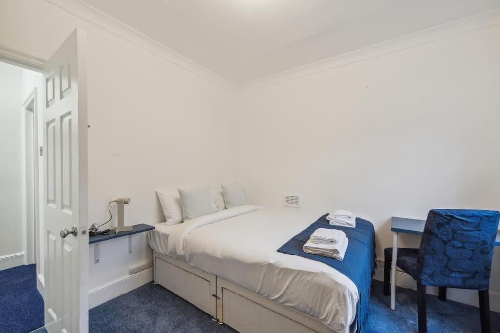 Chelsea Superior - 10 Minutes From Stadium Apartment