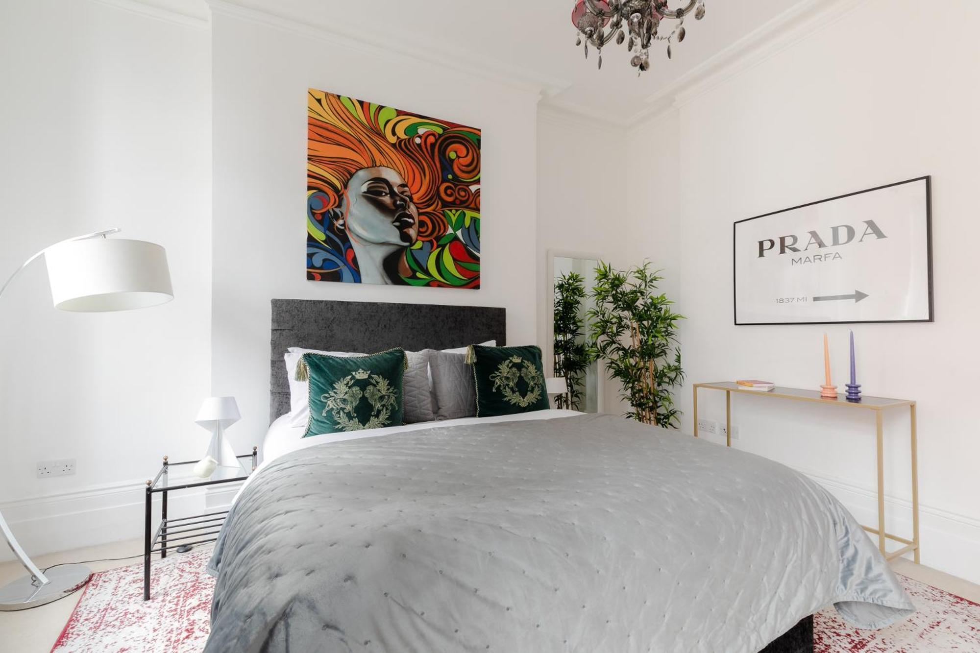 Rare Find Off Oxford St! Soho 5bed Design House For Xxl Groups London