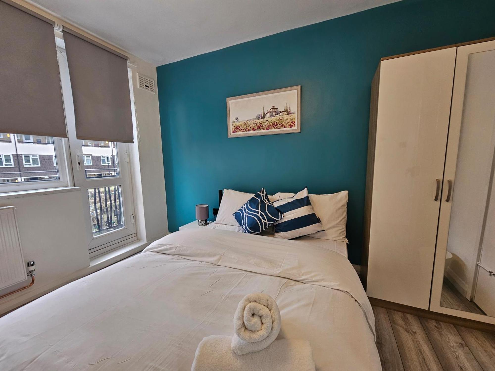 Mile End Guest house *