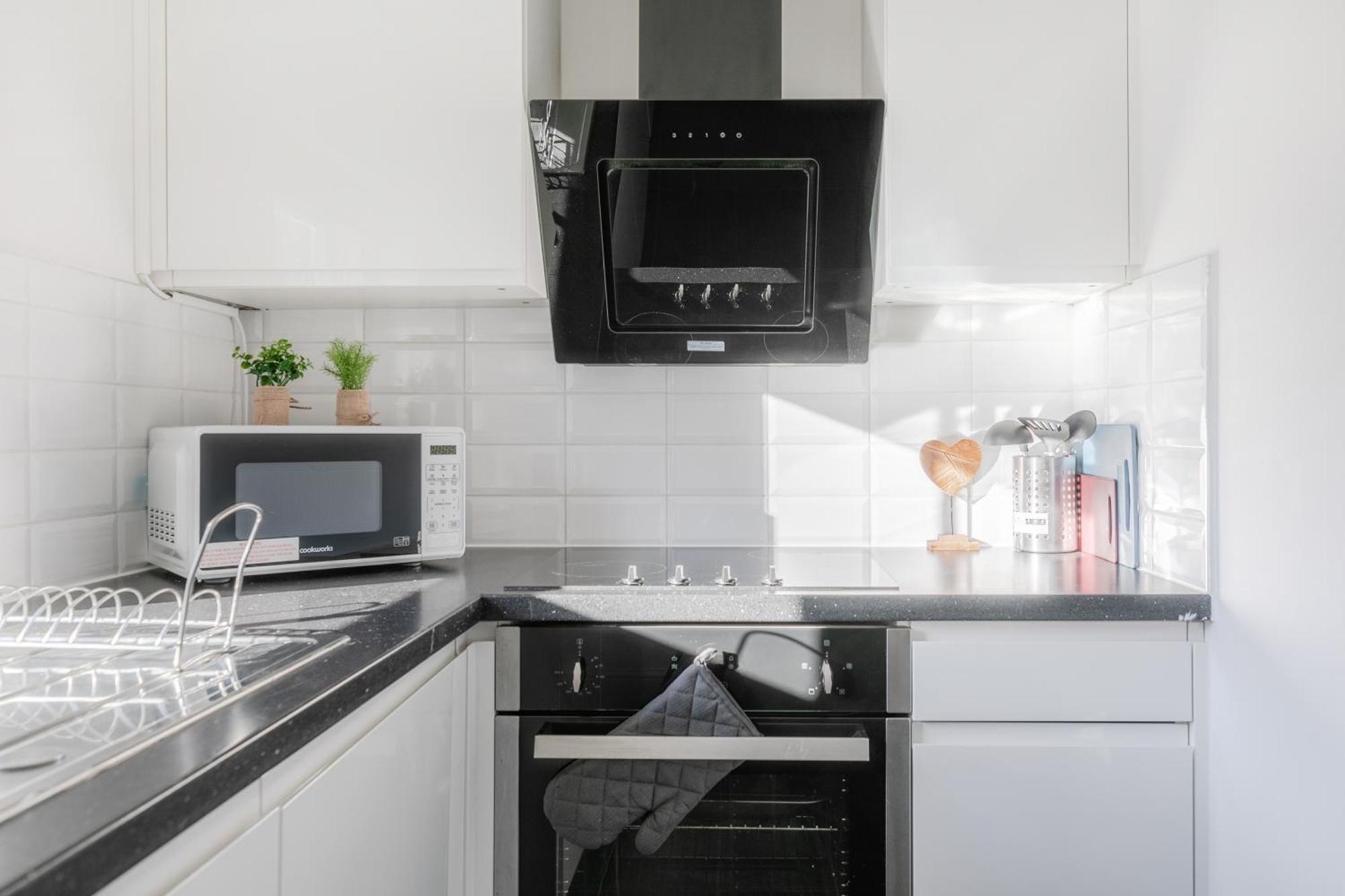 Regent's Park & Baker Street Modern Apartments! *