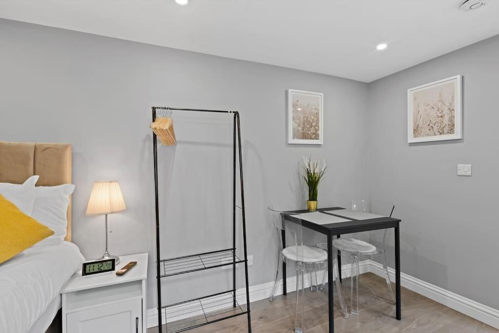 In Wood With Private Garden * London