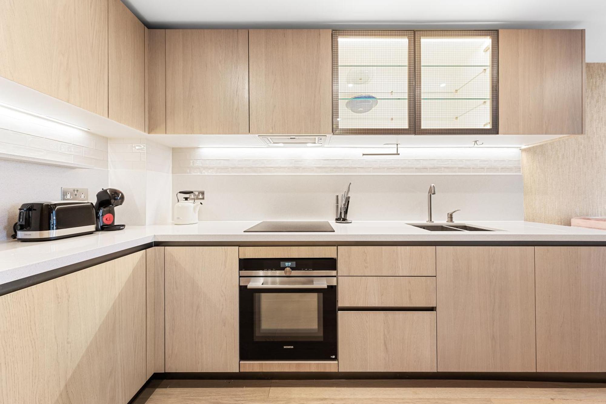 Luxury 1bdr + Balcony - * Londres