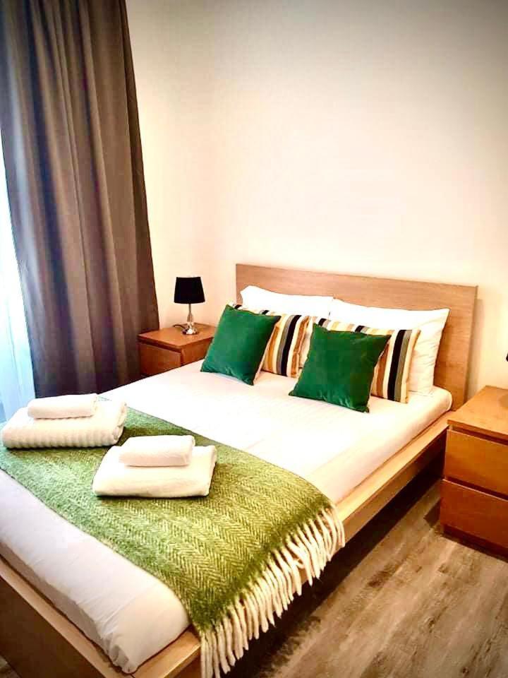2 Bedroom Serviced London
