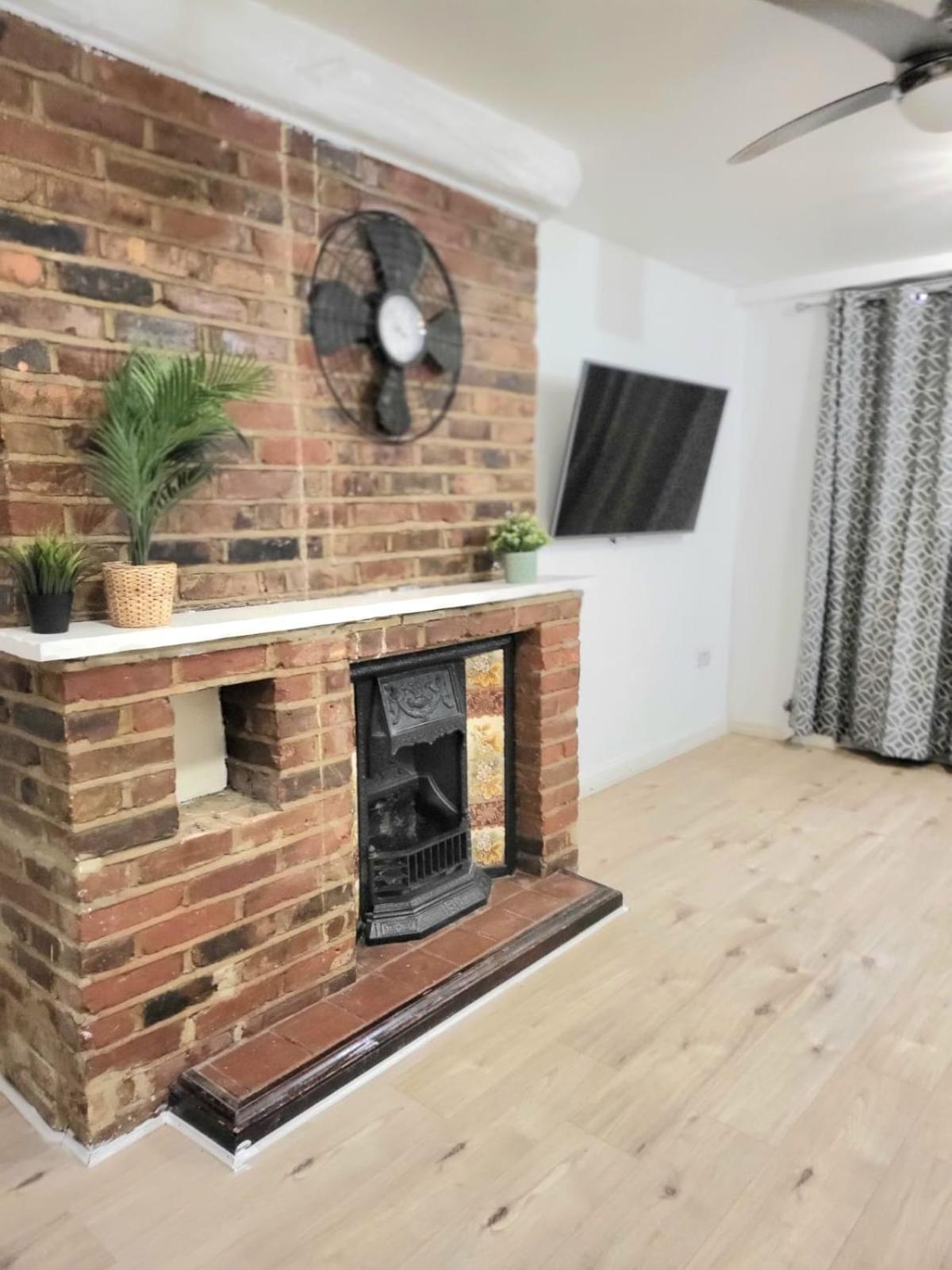Hospedagem domiciliar Close To Qmul Londres