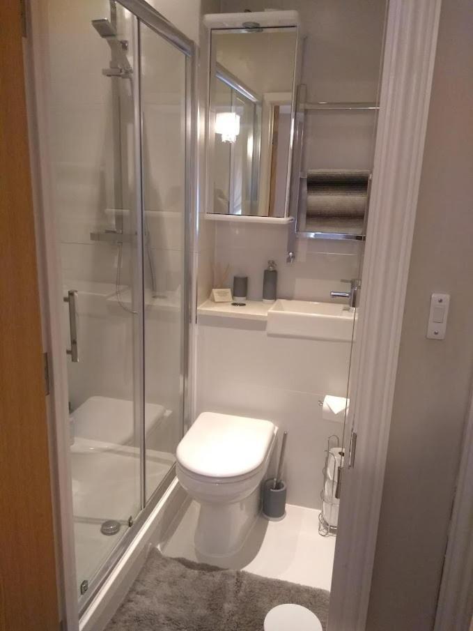 Three Bedroom By Beautiful Park