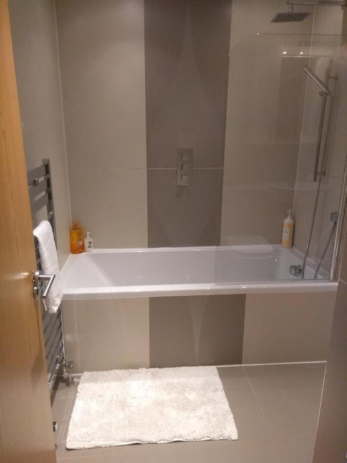 Apartment Three Bedroom By Beautiful Park London