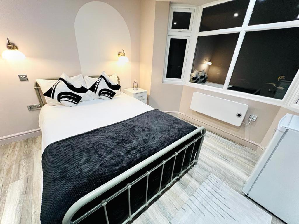 Studios: Exceptional Standard For A Memorable * London