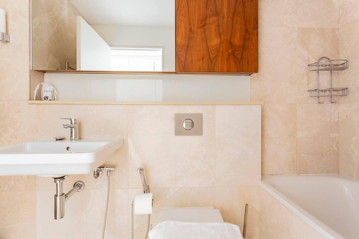 Apartamento - 2 Beds - Sleeps 4 - Lift *