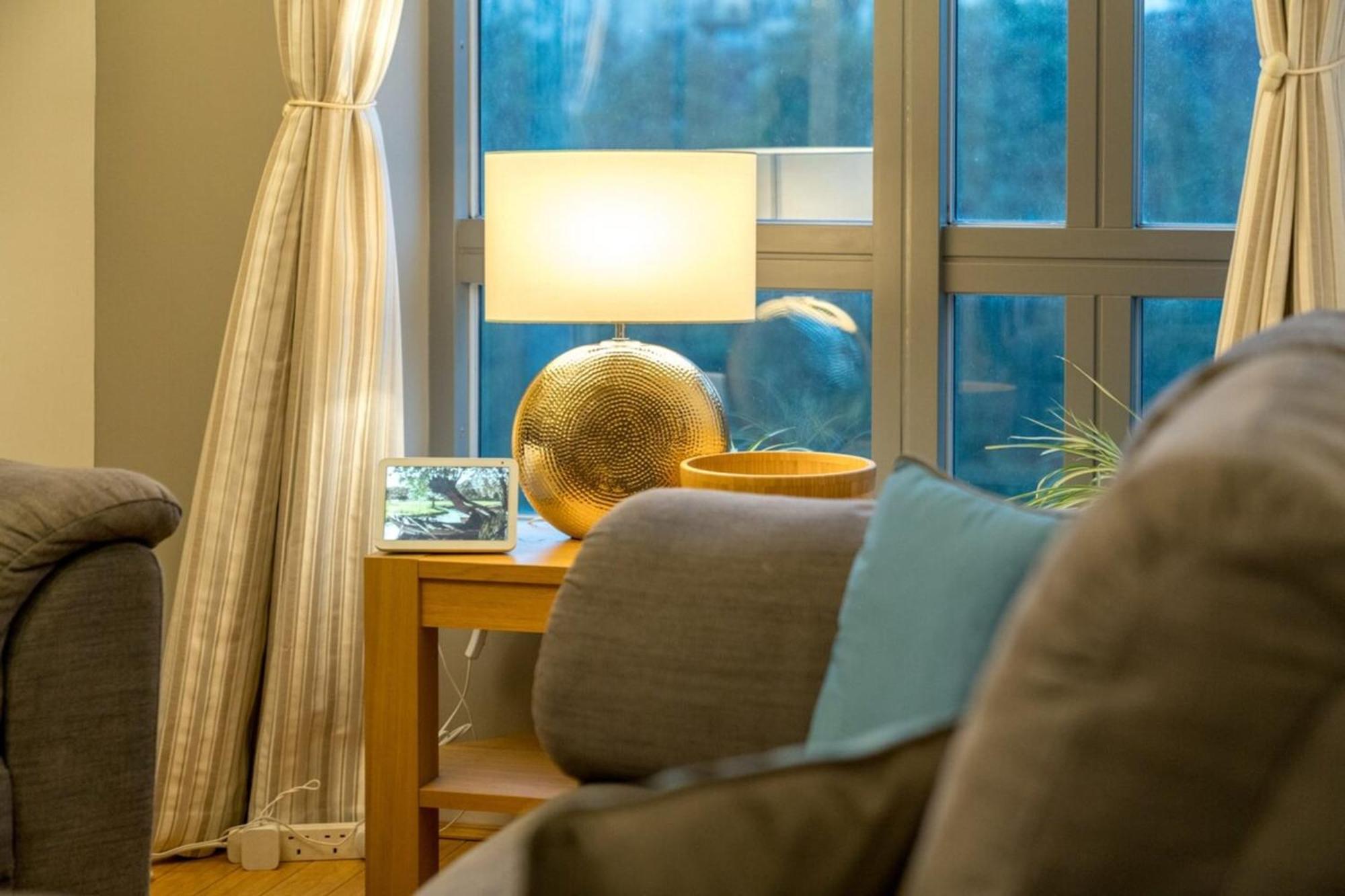 Lovely 3bd Flat, Parking, Sleeps Six Close To O2 Apartamento Londres