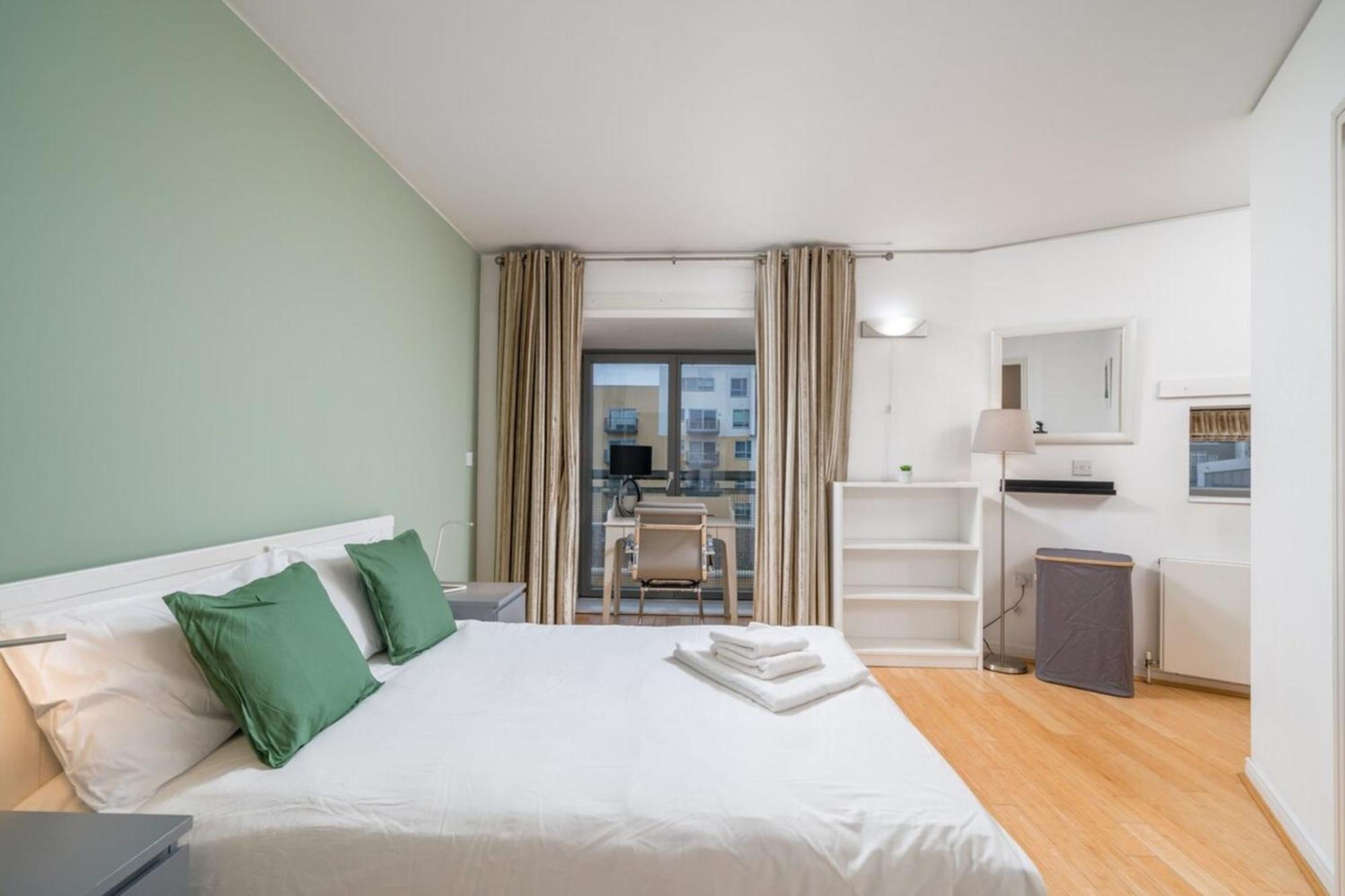 Lovely 3bd Flat, Parking, Sleeps Six Close To O2 Londres