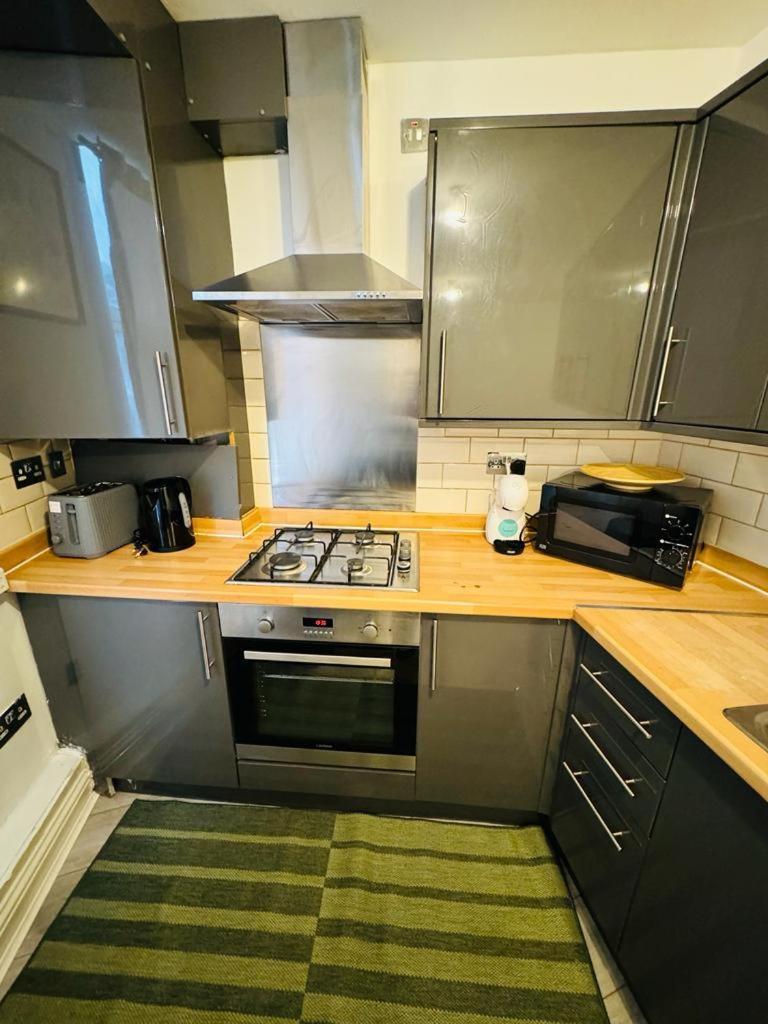 Apartment Willesden J Guest 4 *