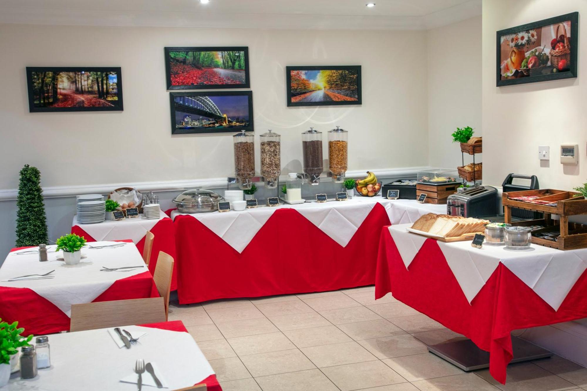 Queensway Hotel, Sure Collection By Western Hotel 3*