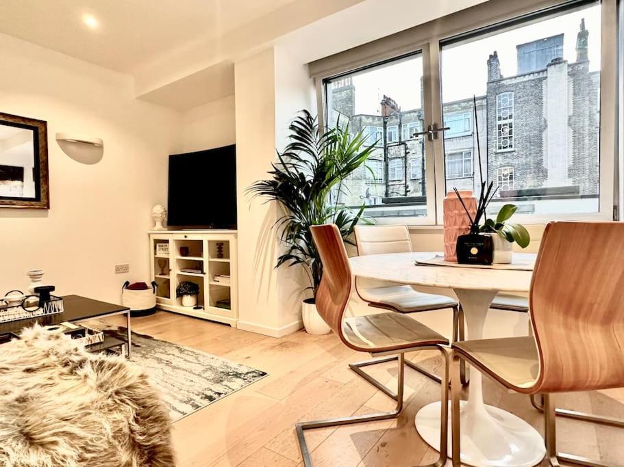 Apartamento Modern 2 Bedroom In Central