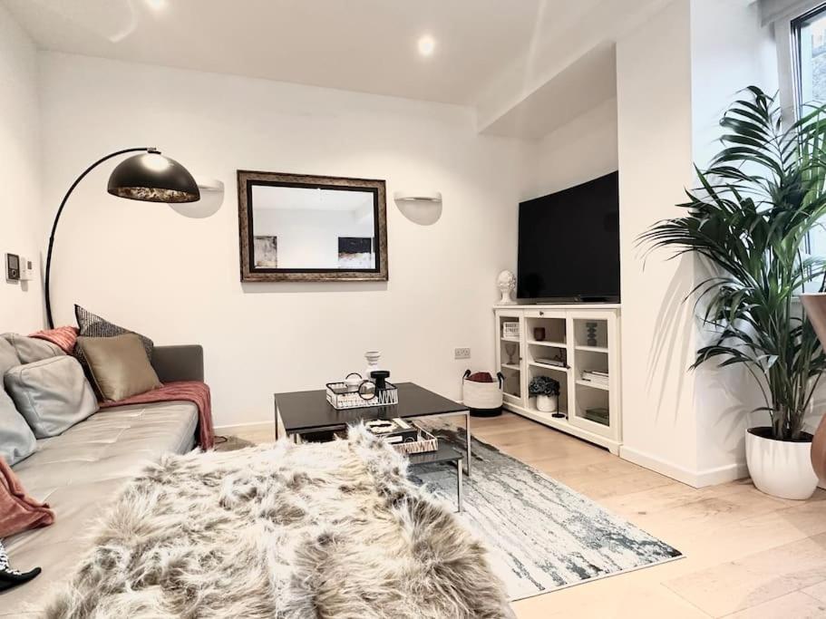 Apartamento Modern 2 Bedroom In Central *