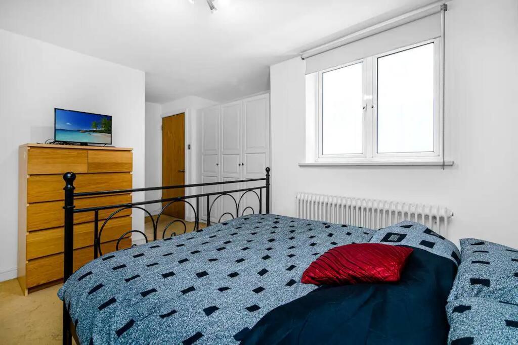 2br Flat Next To Eye On Lower Marsh 96a Apartment