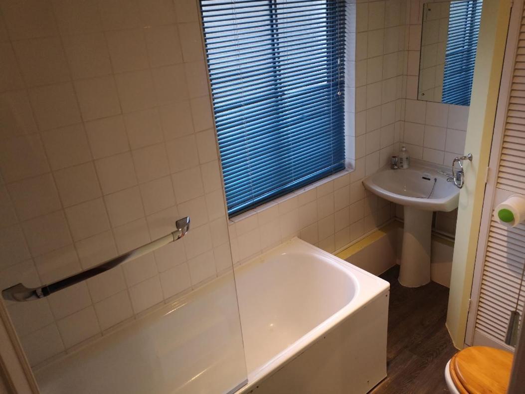 Apartment Pimlico Sw1 - Location Location! Light And Spacious One Bedroom In A Stunning Victorian Building. Great Storage! *