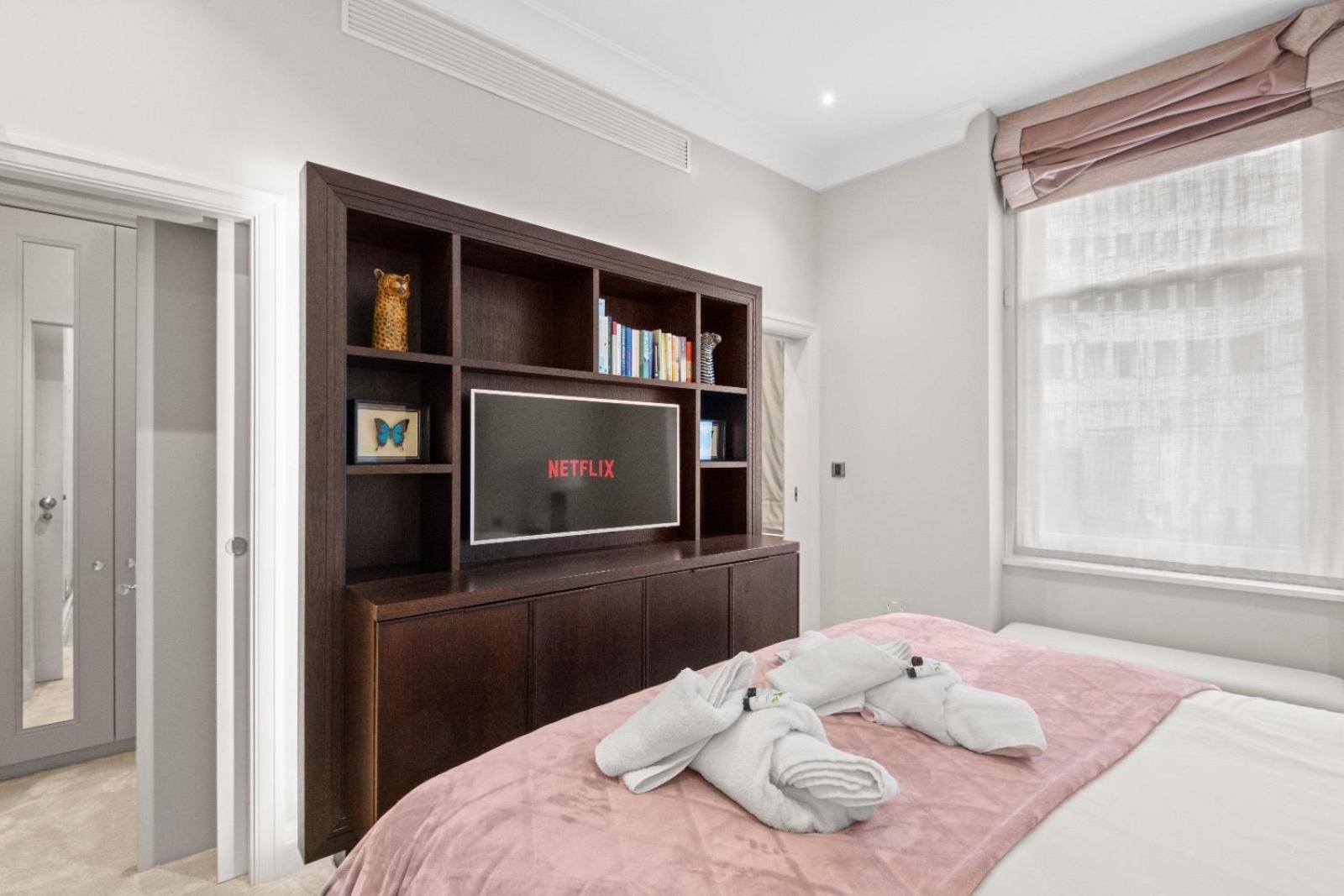 St Park And Westminster Luxury Apartment