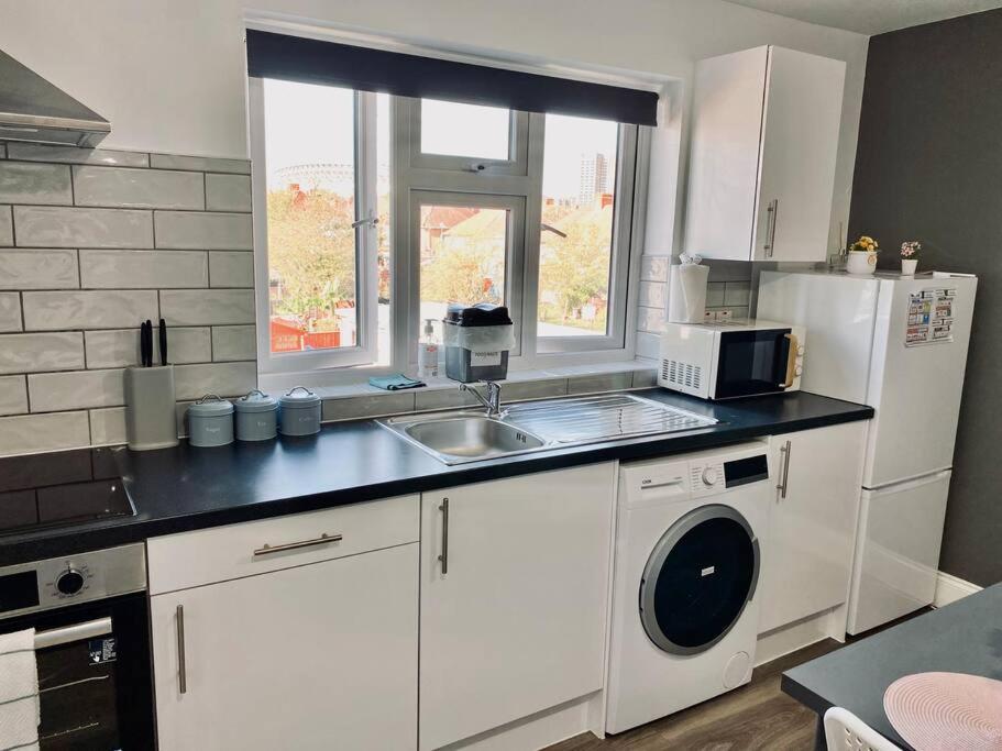 Lively Loft 30min To London