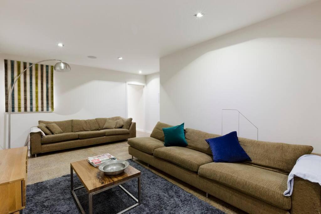 Modern Town House In Barnes, West Holiday home *