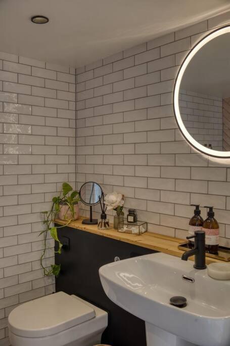 Apartamento Modern Self-contained With Own Access In Stroud *
