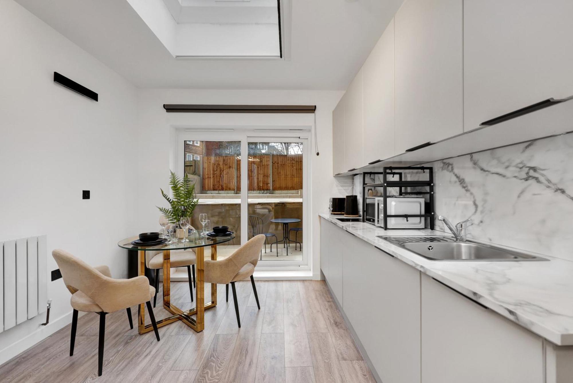 Hilldrop Short Term & Flexible Renting Islington With Free Wifi, Parking & Garden * London