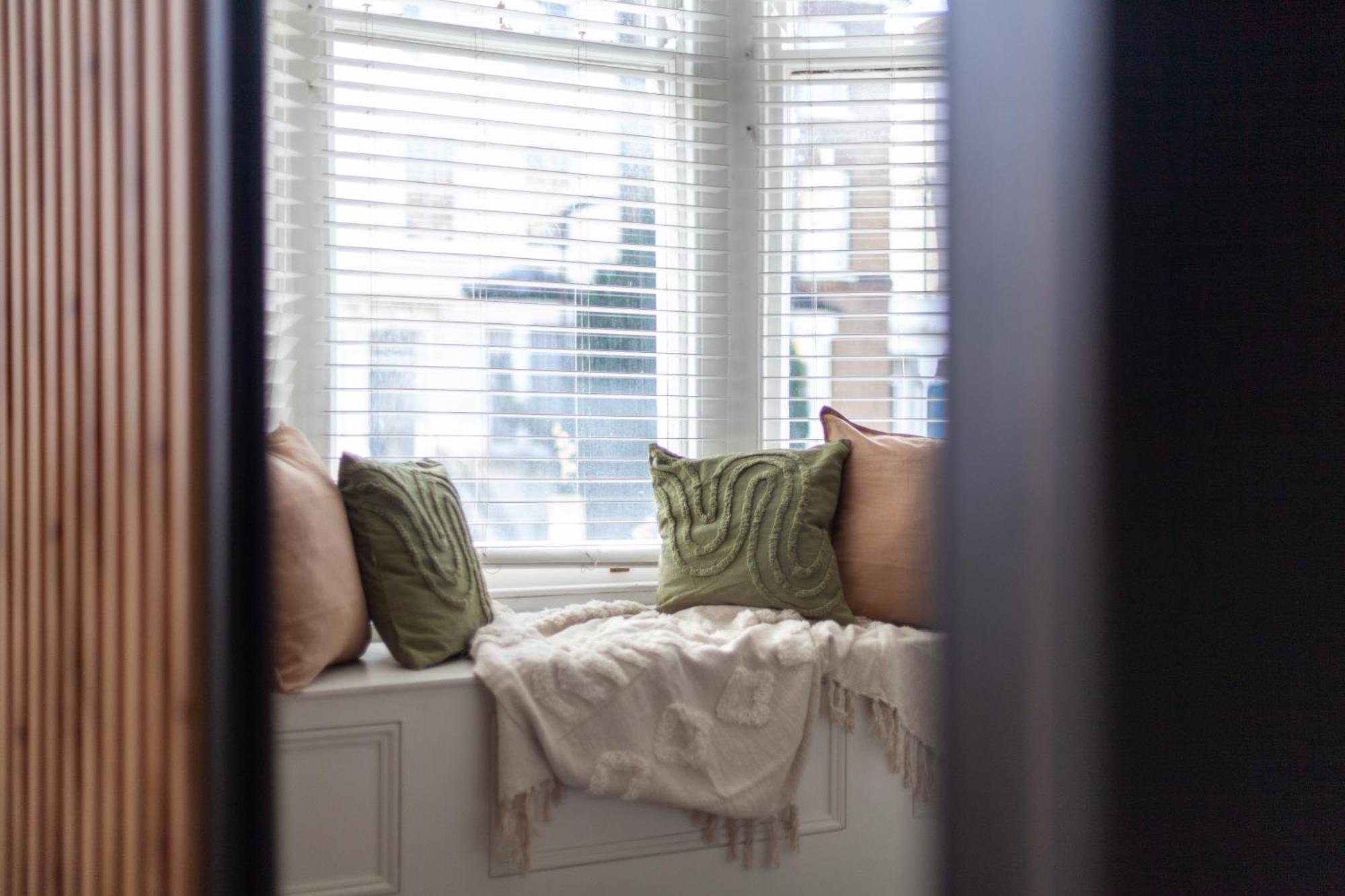 Apartment Arte - 2 Bed Luxurious Flat, Garden, 5min Dalston St., Parking Available, Serviced - Up To 5 Ppl