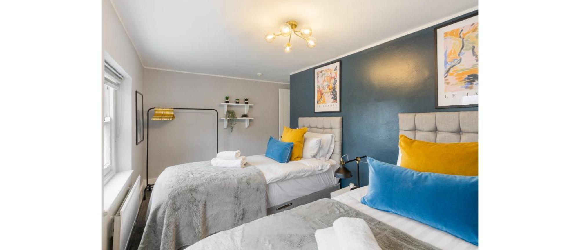Serenity In The City: 5br In Whitechapel Apartment *