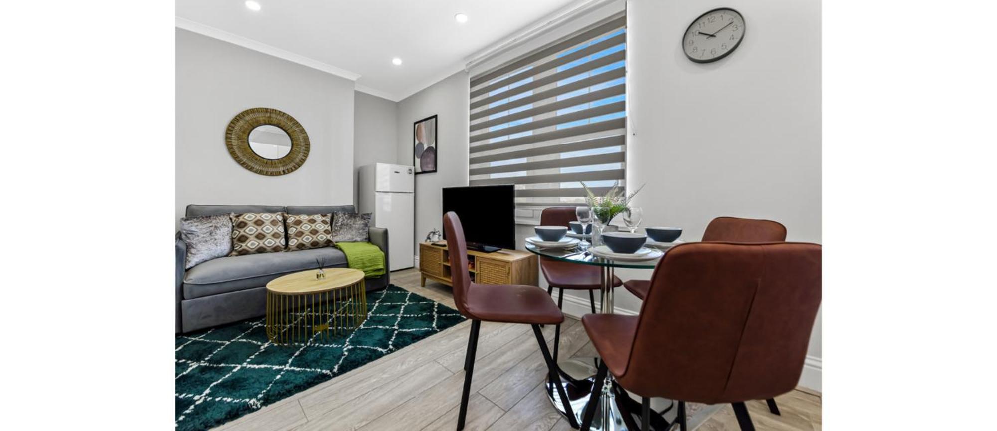 Southwark Serenity: Cozy Flat With Balcony * London