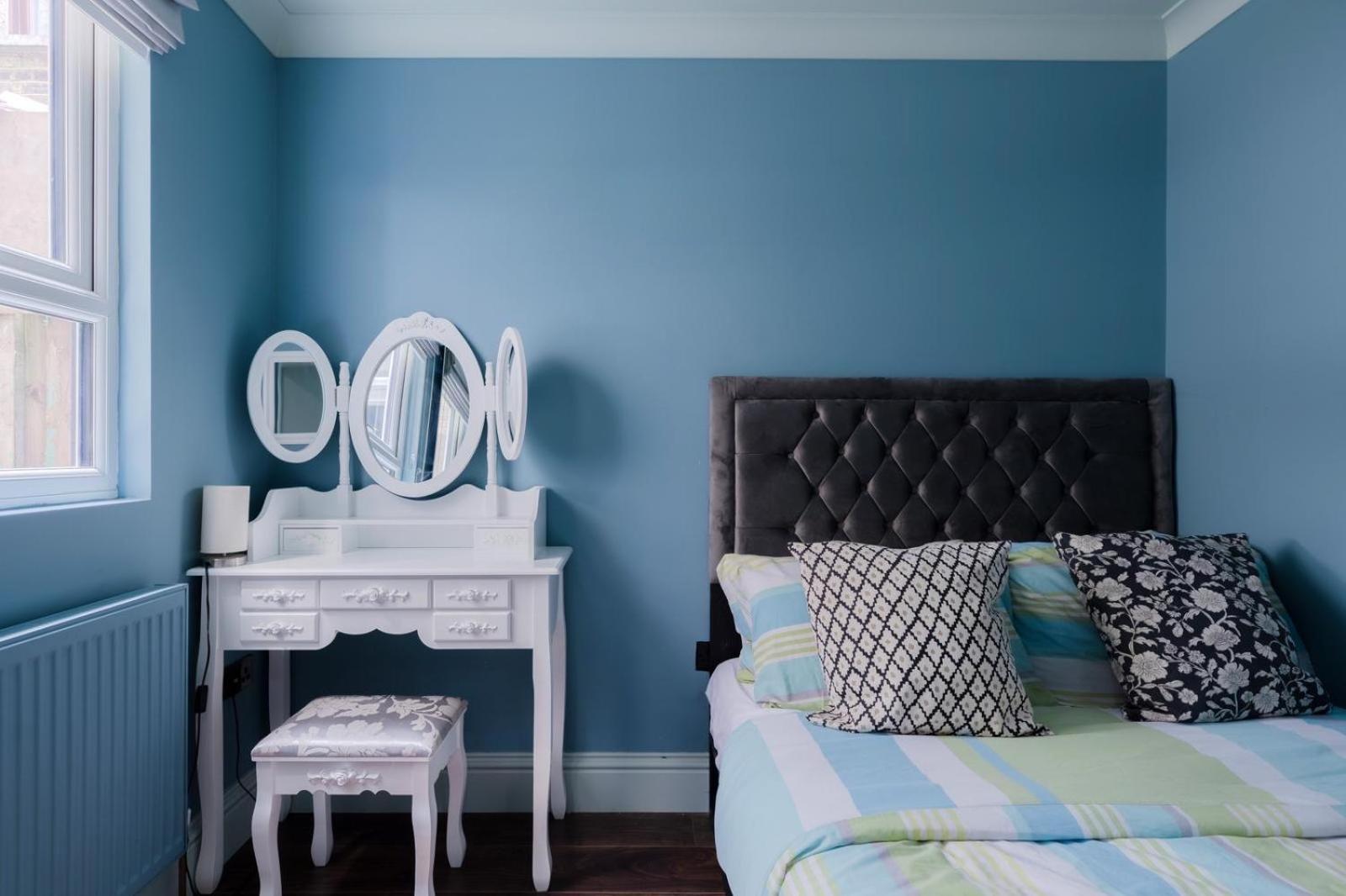 Stylish 2 Bedrooms Flat Sleeps 6 & Garden Zone 2 Cls Apartment London