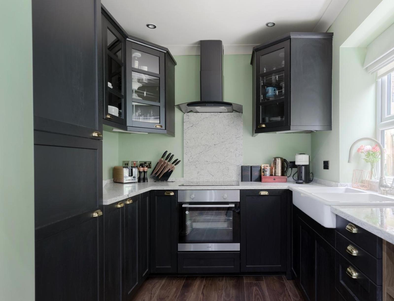 Stylish 2 Bedrooms Flat Sleeps 6 & Garden Zone 2 Cls Apartment London