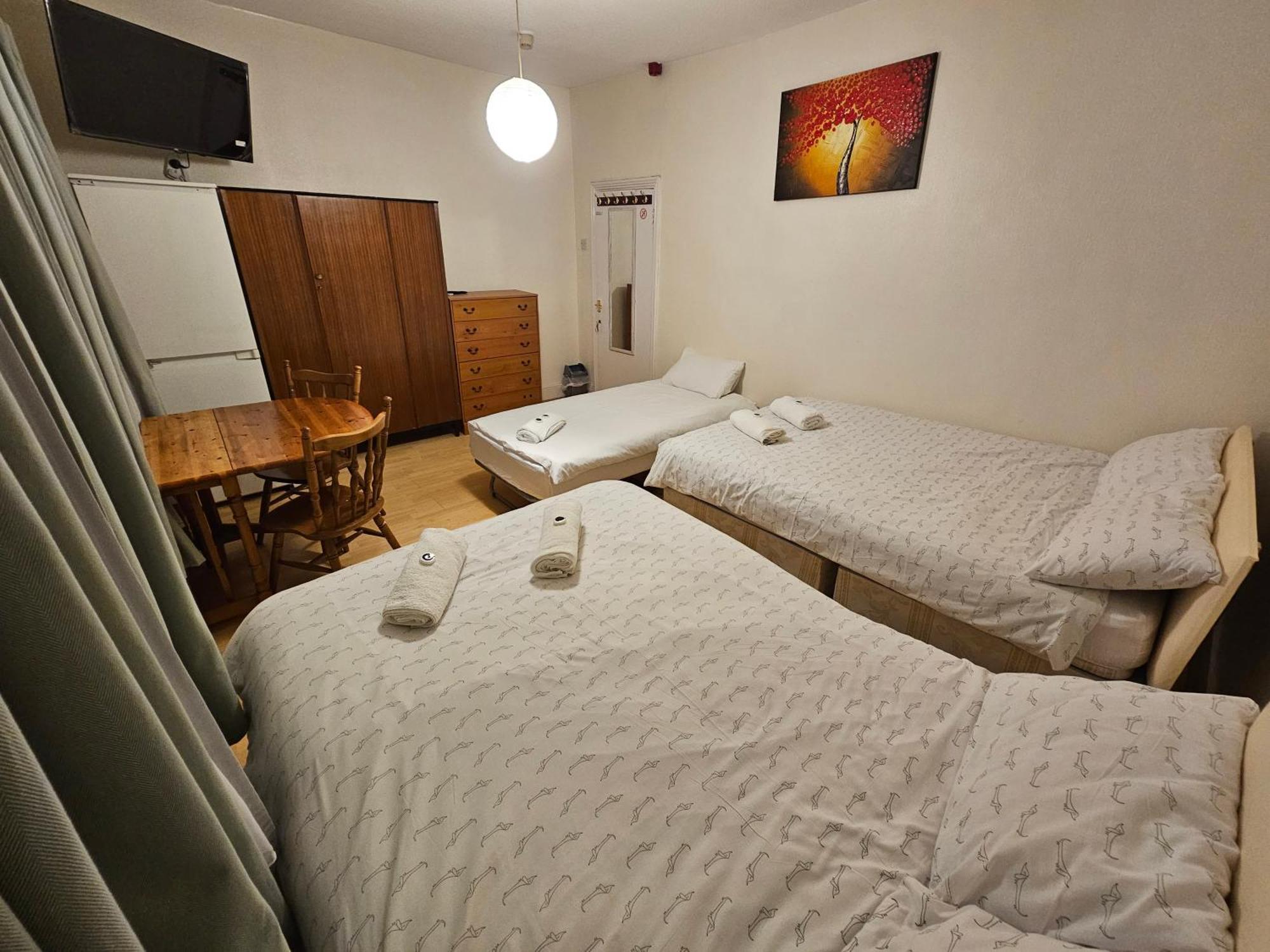 Bruce Guest house London
