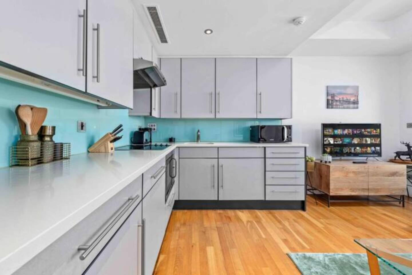 Apartment Sleep 4 In St Piccadilly Hy10