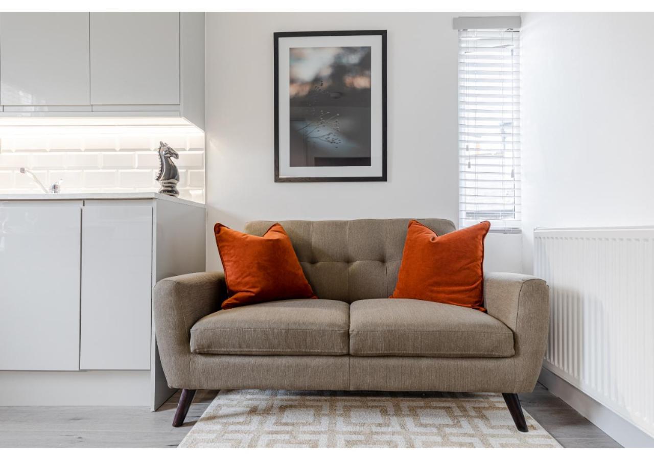 Apartment Cozy And Stylish 2 Bedroom Flat In Greater *