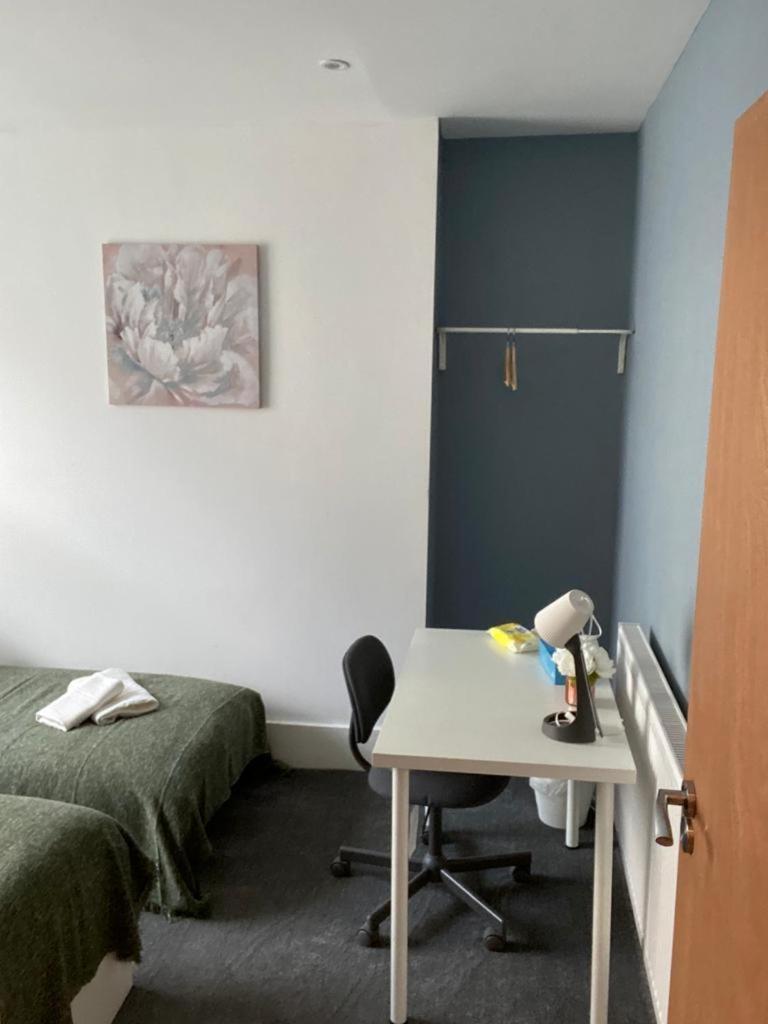 Comfy Private Bedrooms Near Euston, * London