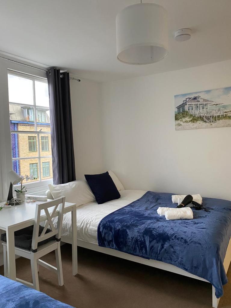 Privatunterkunft Private Bedrooms In Camden Town, *