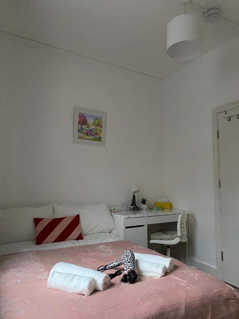 Private Bedrooms In Camden Town, Privatunterkunft London