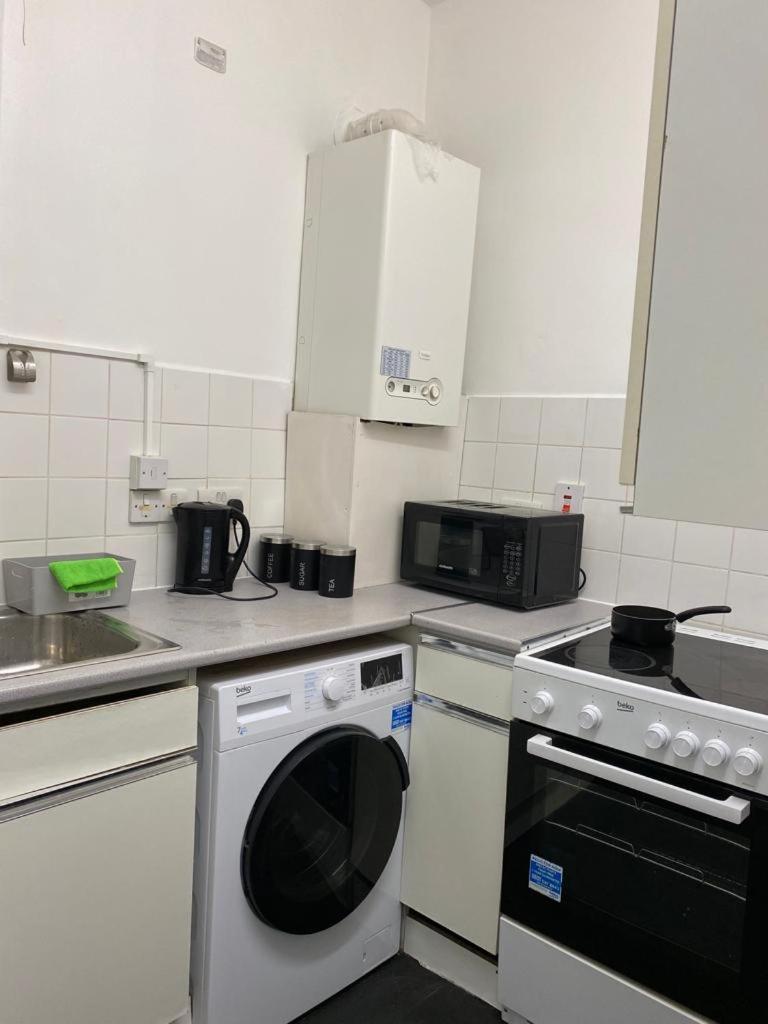 Private Bedrooms In Camden Town, London