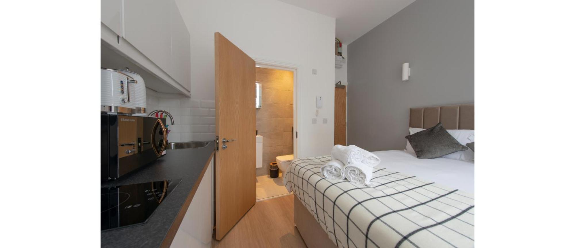 Apartment In Style Close To Everything *