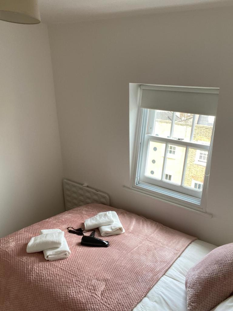 Private In Euston, *