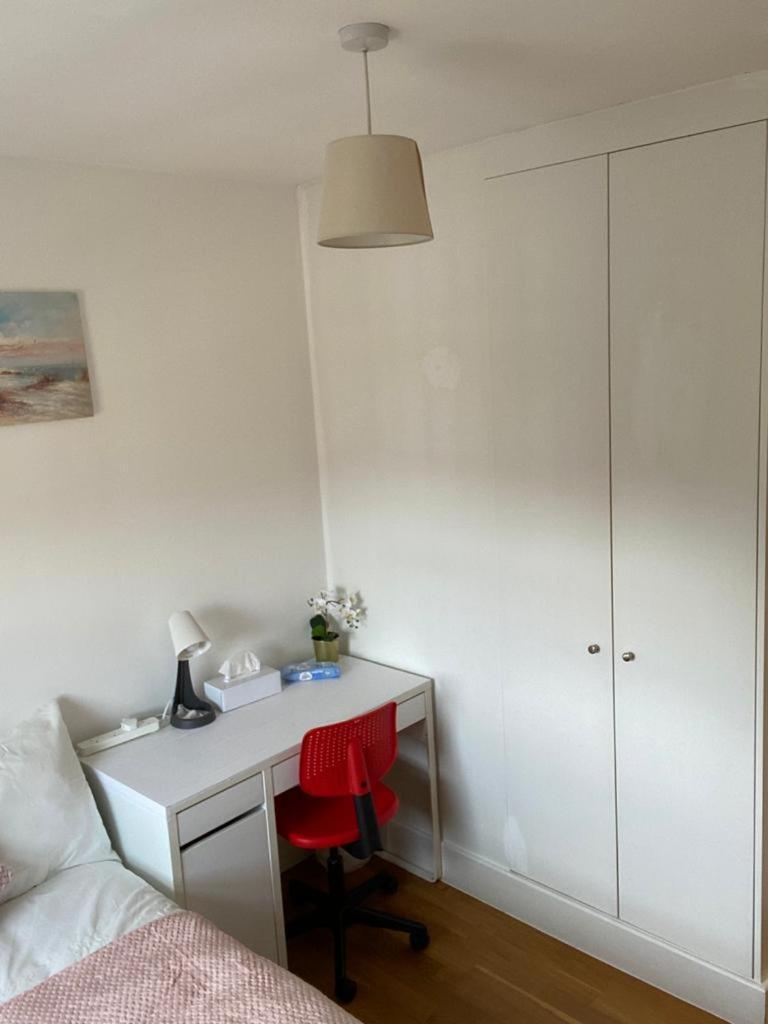 Private In Euston, Hospedagem domiciliar