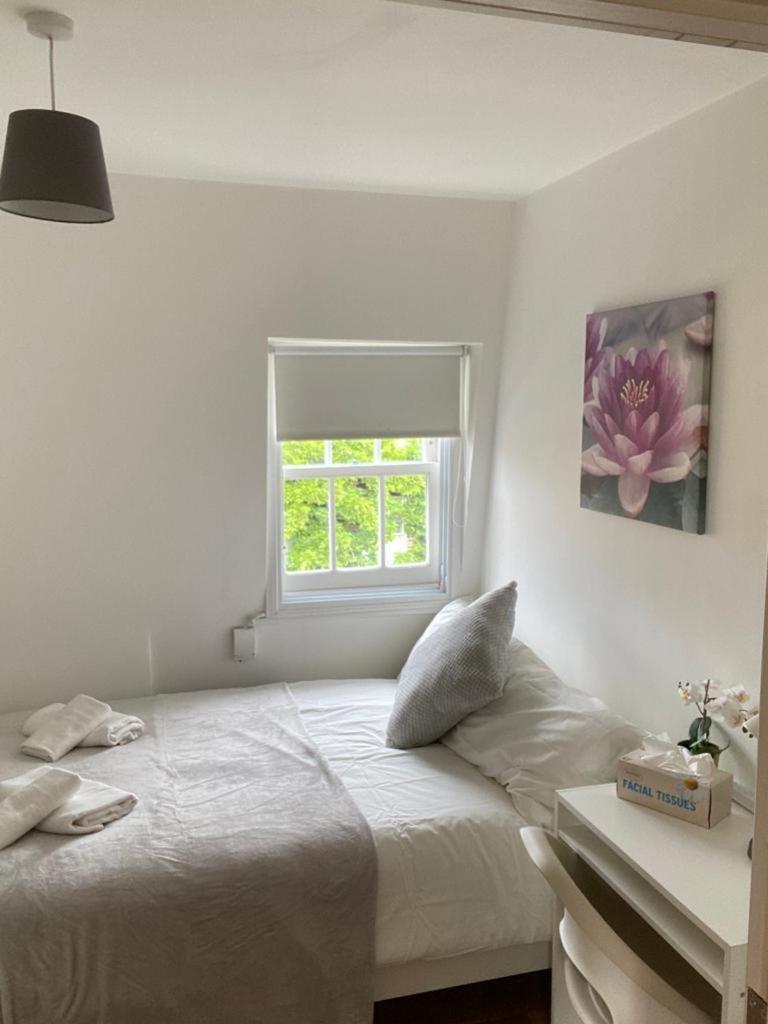 Private In Euston, * Londres