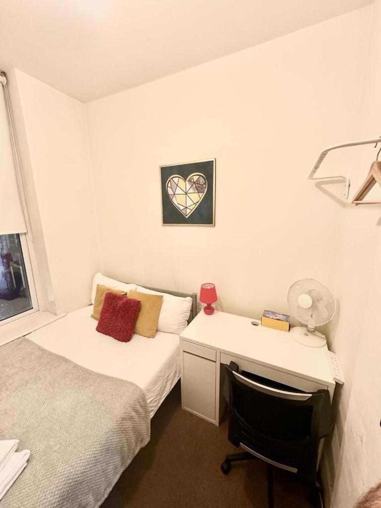 Gasthof Metropolitan Coziness Private Bedrooms In Euston Station 161 *