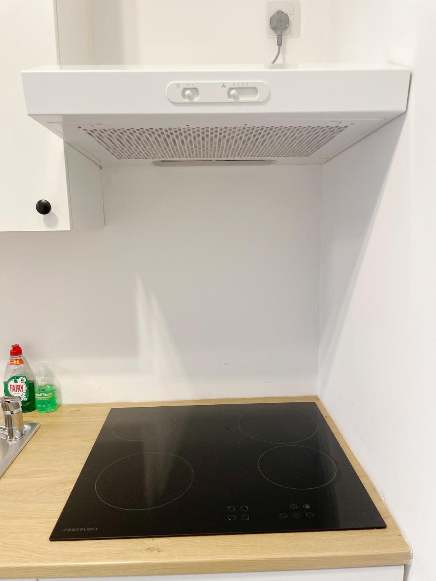 Cosy 13min To Apartment London