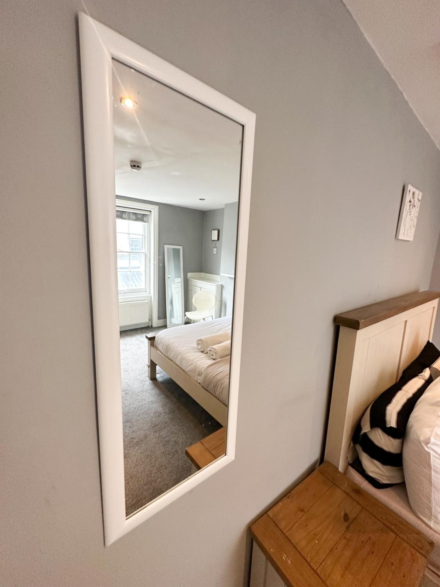 Guest house In Oxford Street