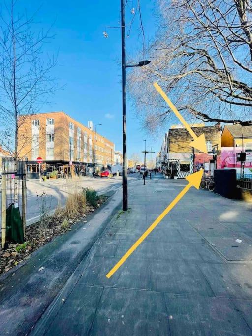 Lovely 1 Bedroom Flat+living With A Sofa Bed Apartamento Londres
