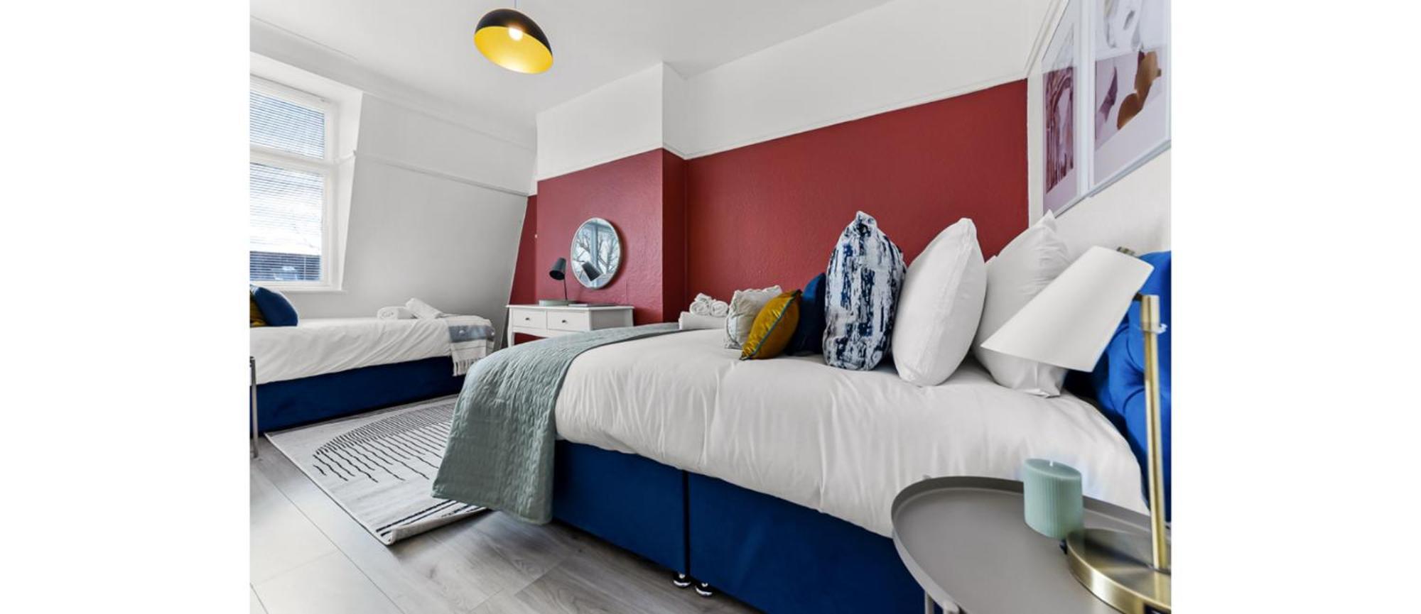 Apartment Stylish Living: 3-bd Close To Everything! *