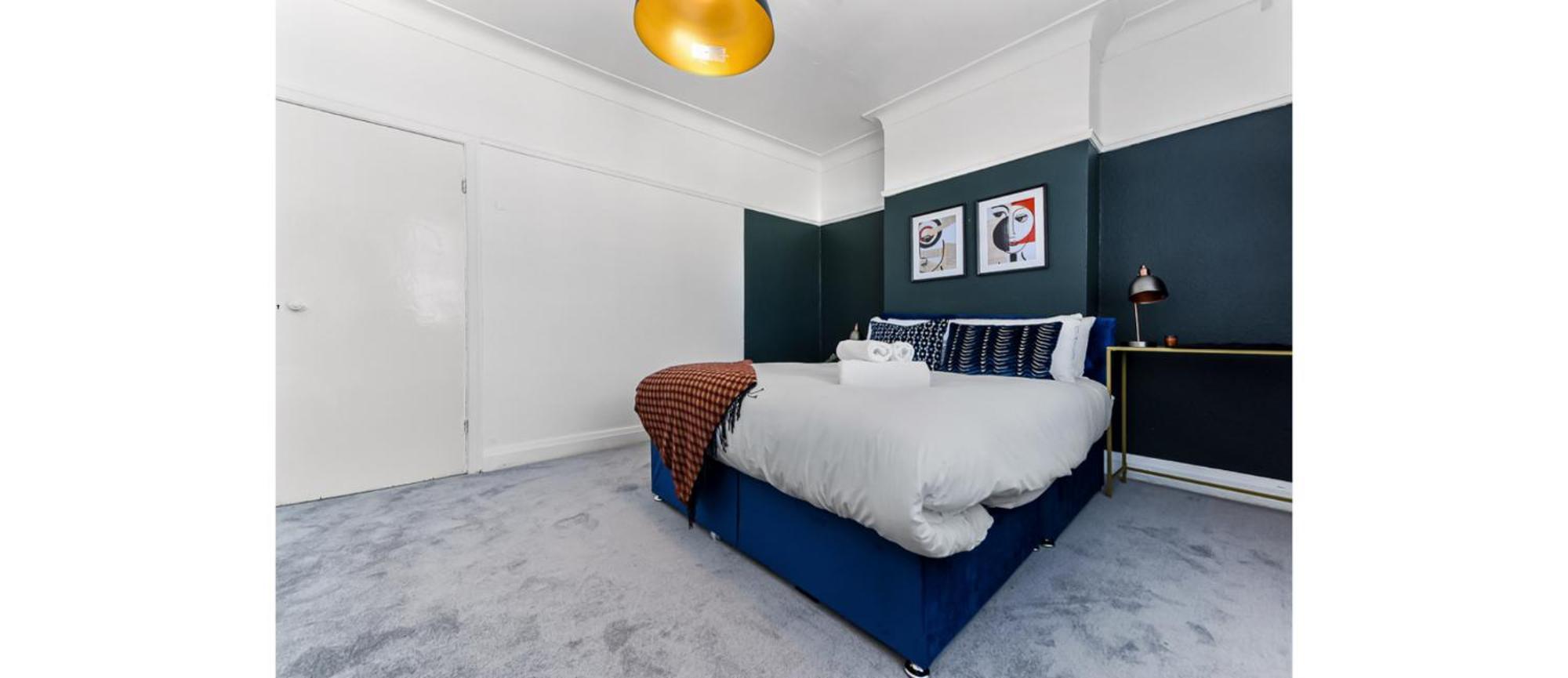 Stylish Living: 3-bd Close To Everything! London