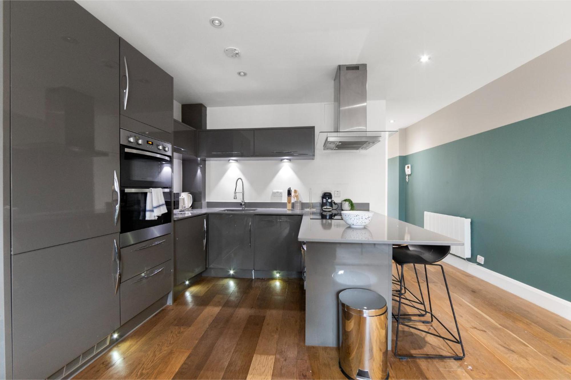 Apartment Travelers' Pad -splendid Location!