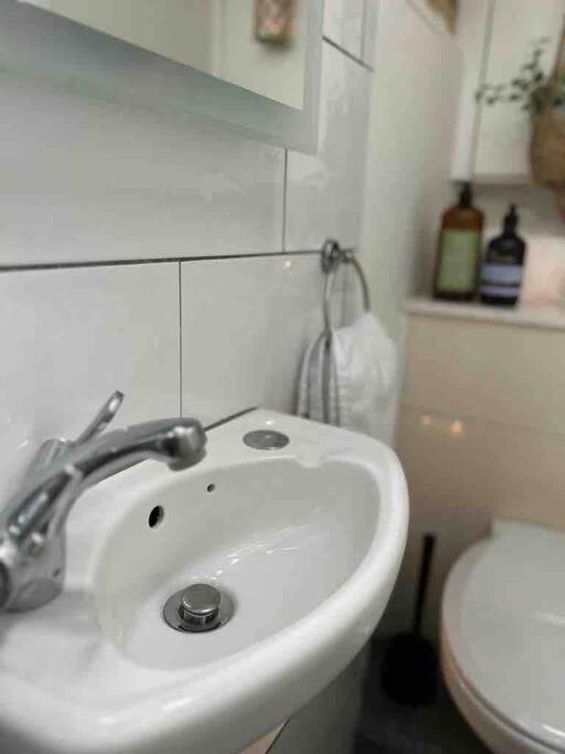 Charming Fulham Flat *