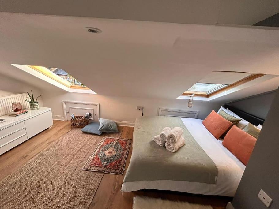 Charming Fulham Flat *